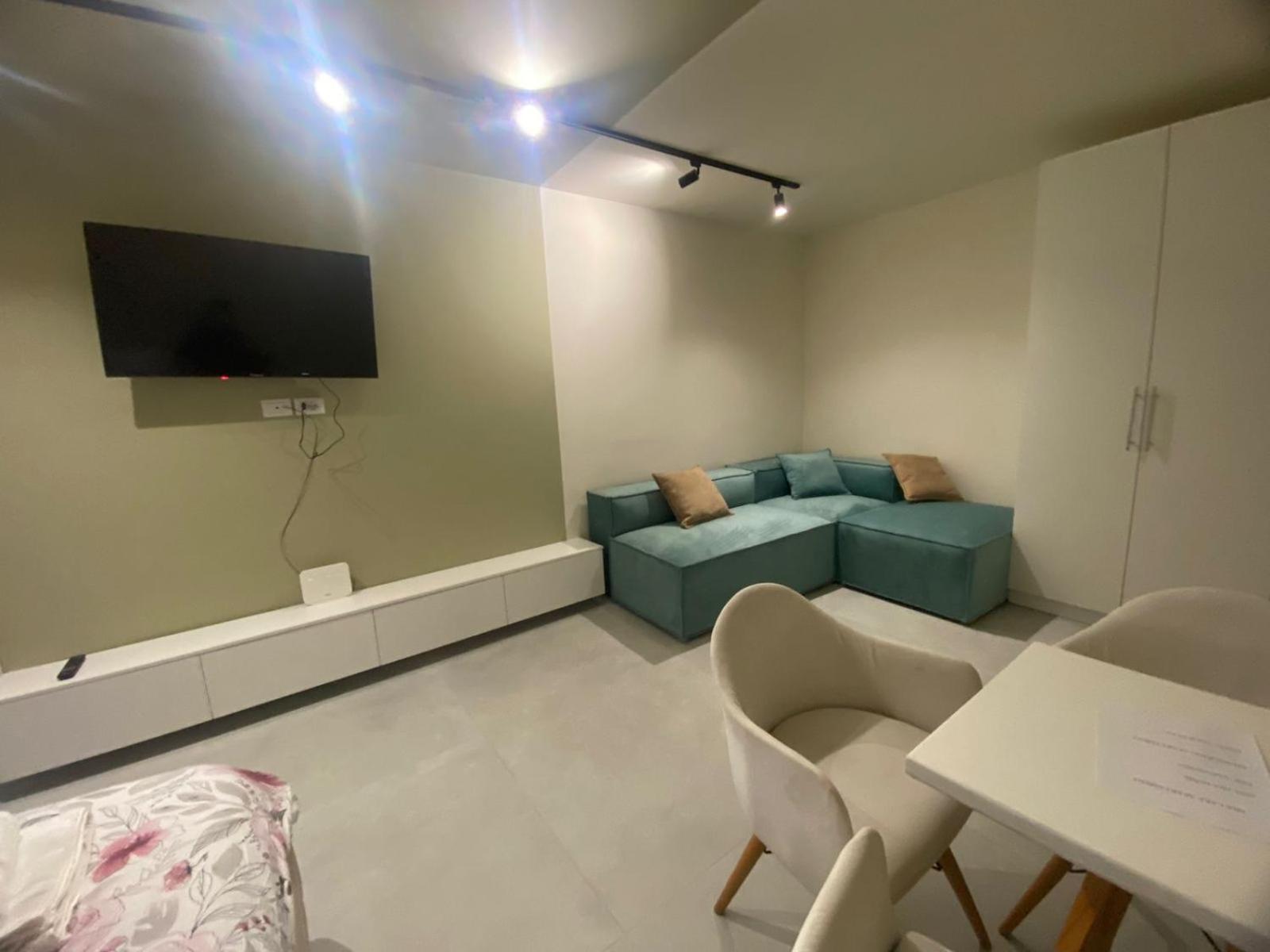 Mia Lake Apartament Tirana Buitenkant foto