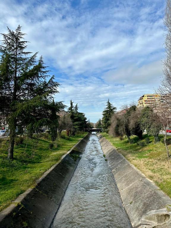 Mia Lake Apartament Tirana Buitenkant foto